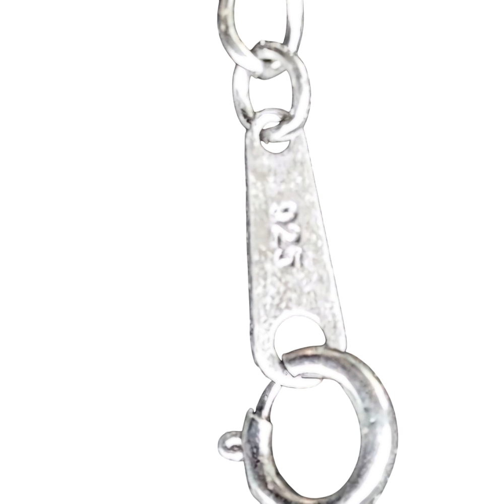 Elegant Silver Cross Pendant Necklace - Picture 7 of 7